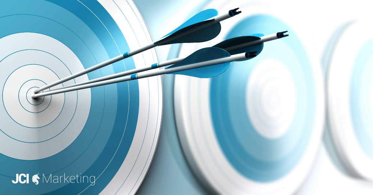 arrows hitting the target of a marketing strategy for freight forwarding